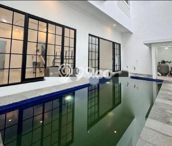 Dijual Rumah Mewah Megah Dengan View Eksklusif di Joglo, Jakarta Barat Dijual Rumah Mewah Megah Dengan View Eksklusif di Joglo, Jakarta Barat