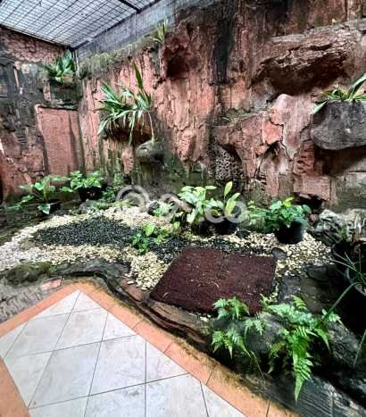 Rumah Eksklusif Dijual LT 250m2 di BSD, Tangerang Selatan Rumah Eksklusif Dijual LT 250m2 di BSD, Tangerang Selatan