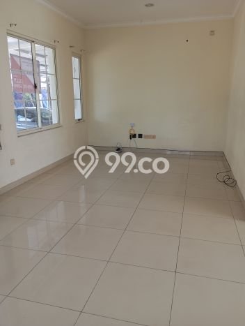 Rumah Strategis di Green Lake City, 3 KM, Area Nyaman, Luas 200m² LB 160m² Rumah Strategis di Green Lake City, 3 KM, Area Nyaman, Luas 200m² LB 160m²