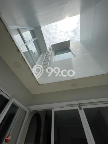 Siap Huni Rumah Mewah 4 Kamar di Cengkareng Dekat ke Mana Pun Siap Huni Rumah Mewah 4 Kamar di Cengkareng Dekat ke Mana Pun