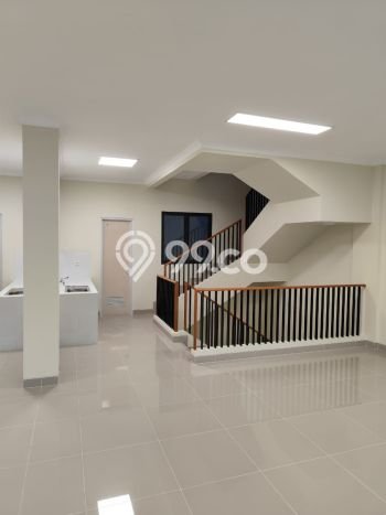 For Rent Ruko Kawasan Gading Serpong, Luas 326m², Kawasan Berkembang For Rent Ruko Kawasan Gading Serpong, Luas 326m², Kawasan Berkembang