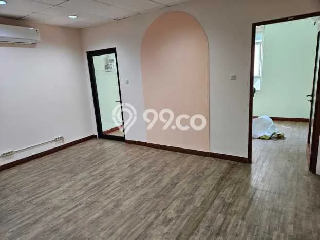 Unit Ruko Dijual di Kebon Jeruk Jakarta Barat Luas Tanah 68m2, Luas Bangunan 272m2 Unit Ruko Dijual di Kebon Jeruk Jakarta Barat Luas Tanah 68m2, Luas Bangunan 272m2