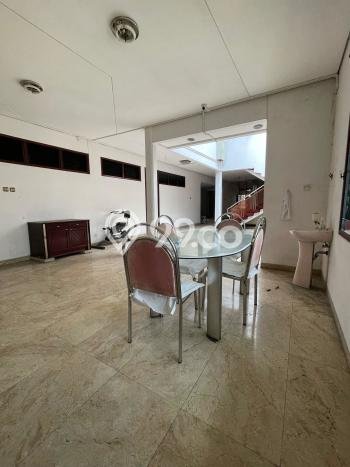 Rumah Elit Modern Tanpa Renovasi di Grogol Jakarta Barat Rumah Elit Modern Tanpa Renovasi di Grogol Jakarta Barat