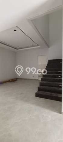 Rumah Luxury Modern Siap Huni di Pakuwon City Surabaya Rumah Luxury Modern Siap Huni di Pakuwon City Surabaya