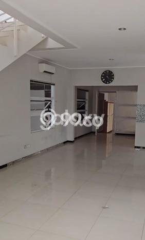 Rumah Elit Modern Siap Huni di Pakuwon City Surabaya Rumah Elit Modern Siap Huni di Pakuwon City Surabaya