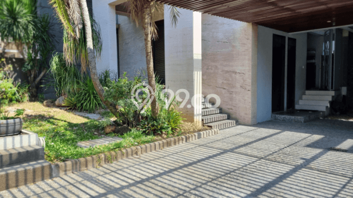 Rumah Elit LB 550m2 Siap Huni Desain Elegan di Pakuwon CIty, Surabaya Rumah Elit LB 550m2 Siap Huni Desain Elegan di Pakuwon CIty, Surabaya