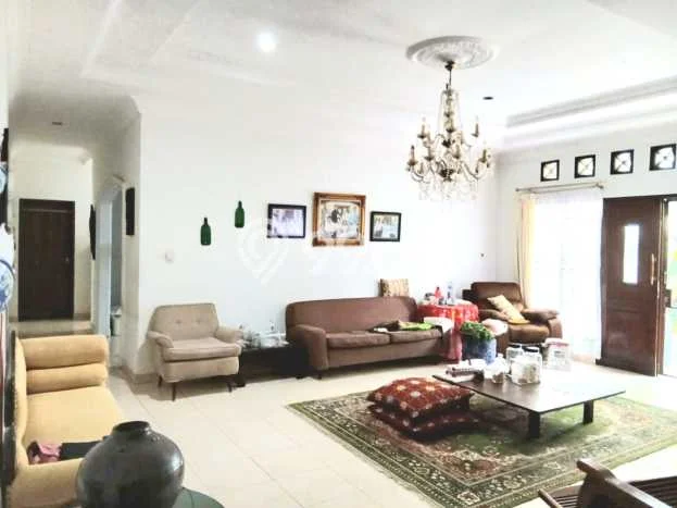 Siap Huni Rumah Mewah 6 Kamar di Medan Baru Dekat ke Mana Saja Siap Huni Rumah Mewah 6 Kamar di Medan Baru Dekat ke Mana Saja