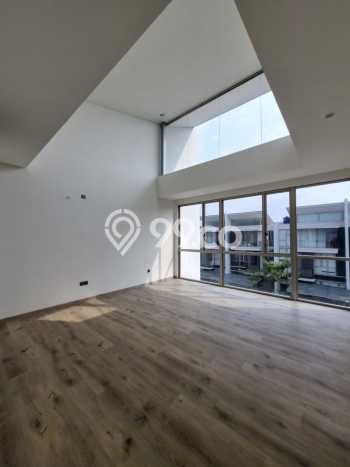 Rumah Luxury Modern Tanpa Renovasi di Pantai Indah Kapuk Jakarta Utara Rumah Luxury Modern Tanpa Renovasi di Pantai Indah Kapuk Jakarta Utara