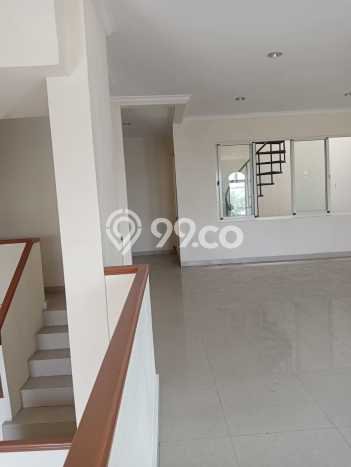 HOT LISTING! Rumah Siap Huni di Pantai Indah Kapuk, Jakarta Utara, LT 120m² Bangunan 240m² HOT LISTING! Rumah Siap Huni di Pantai Indah Kapuk, Jakarta Utara, LT 120m² Bangunan 240m²