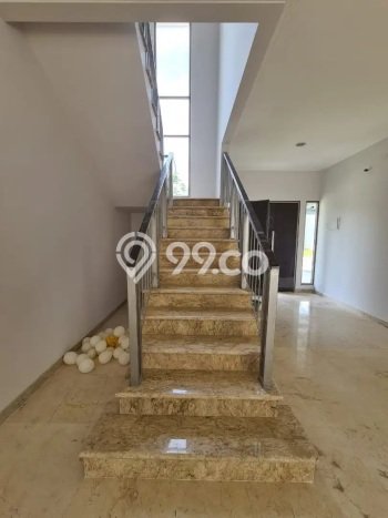 Rumah Elit Modern Tanpa Renovasi di Pantai Indah Kapuk Jakarta Utara Rumah Elit Modern Tanpa Renovasi di Pantai Indah Kapuk Jakarta Utara