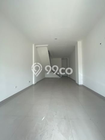 Ruko Dijual di Jakarta Utara LT 67m2 & LB 202m2 Lokasi Terbaik! Ruko Dijual di Jakarta Utara LT 67m2 & LB 202m2 Lokasi Terbaik!