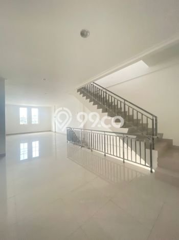 Ruko Dijual di Jakarta Utara LT 67m2 & LB 202m2 Lokasi Terbaik! Ruko Dijual di Jakarta Utara LT 67m2 & LB 202m2 Lokasi Terbaik!
