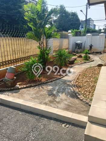 Ready to Use! Luxury House LT 327m2 Desain Elegan di Kedoya Ready to Use! Luxury House LT 327m2 Desain Elegan di Kedoya