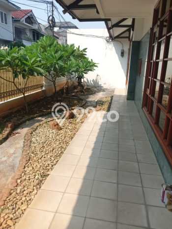 Ready to Use! Luxury House LT 327m2 Desain Elegan di Kedoya Ready to Use! Luxury House LT 327m2 Desain Elegan di Kedoya