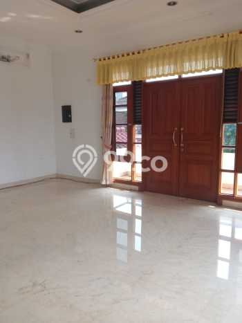 Ready to Use! Luxury House LT 327m2 Desain Elegan di Kedoya Ready to Use! Luxury House LT 327m2 Desain Elegan di Kedoya