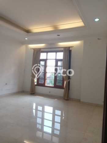 Ready to Use! Luxury House LT 327m2 Desain Elegan di Kedoya Ready to Use! Luxury House LT 327m2 Desain Elegan di Kedoya
