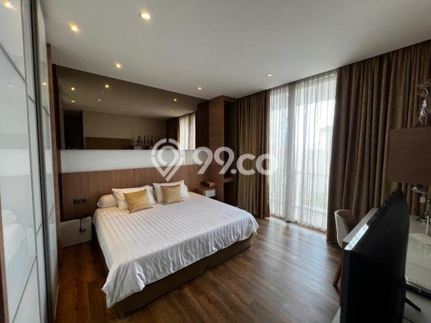 Disewakan Rumah Strategis LT 200m2 / LB 450m2 di Pantai Indah Kapuk, Jakarta Utara Disewakan Rumah Strategis LT 200m2 / LB 450m2 di Pantai Indah Kapuk, Jakarta Utara