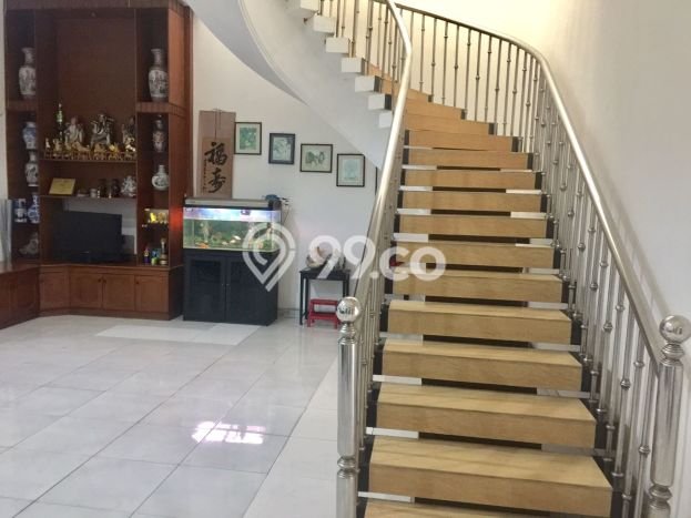 Rumah Elit LB 500m2 Siap Huni Desain Elegan di Muara Karang, Jakarta Utara Rumah Elit LB 500m2 Siap Huni Desain Elegan di Muara Karang, Jakarta Utara