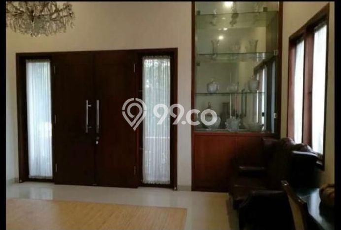 Rumah Elit Modern Tanpa Renovasi di Cibubur Bogor Rumah Elit Modern Tanpa Renovasi di Cibubur Bogor