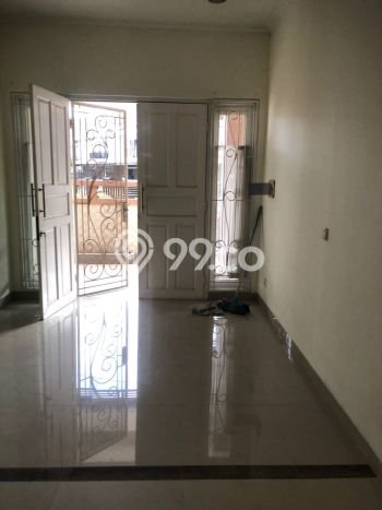 For Sale! Luxury House LT 144m2 Desain Elegan di Daan Mogot For Sale! Luxury House LT 144m2 Desain Elegan di Daan Mogot