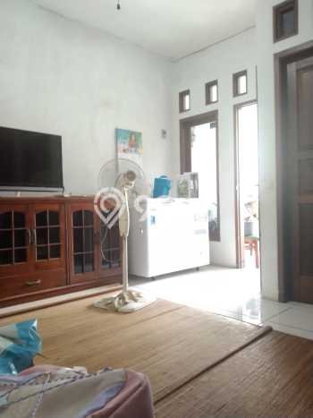 Rumah Modern 2 Kamar LT 67m2 di Pondok Kelapa Rumah Modern 2 Kamar LT 67m2 di Pondok Kelapa