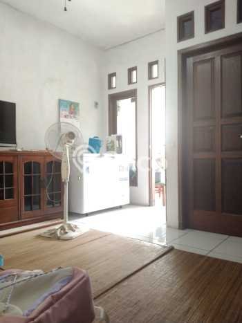 Rumah Modern 2 Kamar LT 67m2 di Pondok Kelapa Rumah Modern 2 Kamar LT 67m2 di Pondok Kelapa