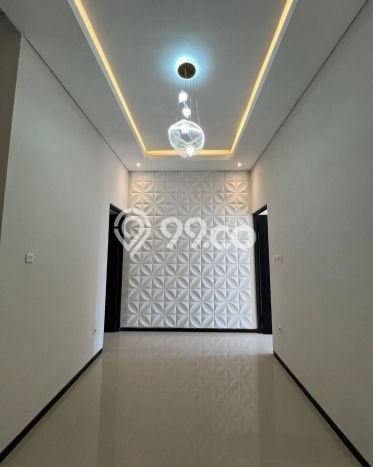 For Sale Rumah Mewah Exclusive di Rungkut, Surabaya For Sale Rumah Mewah Exclusive di Rungkut, Surabaya