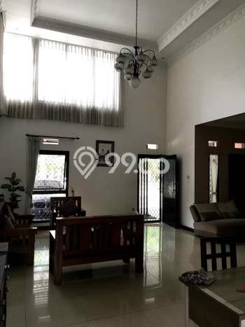 Hunian Nyaman untuk Keluarga di Gedangan - LT 240m2m² Hunian Nyaman untuk Keluarga di Gedangan - LT 240m2m²