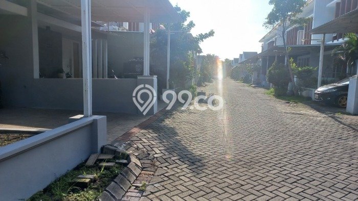 Dijual Cepat Rumah Bagus Siap Huni LB 130m2 di Rungkut, Surabaya Dijual Cepat Rumah Bagus Siap Huni LB 130m2 di Rungkut, Surabaya