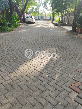 Rumah Nyaman dengan 4 Kamar Tidur dan 3 Kamar Mandi di Area Gayungan, Surabaya Rumah Nyaman dengan 4 Kamar Tidur dan 3 Kamar Mandi di Area Gayungan, Surabaya