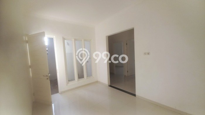 Dijual Cepat Rumah Bagus Siap Huni LB 130m2 di Rungkut, Surabaya Dijual Cepat Rumah Bagus Siap Huni LB 130m2 di Rungkut, Surabaya