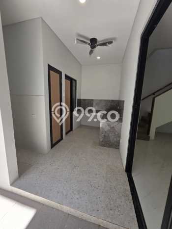 Rumah Modern Minimalis 4 KT Siap Huni di Rungkut Rumah Modern Minimalis 4 KT Siap Huni di Rungkut