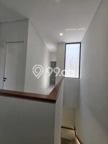 Rumah Modern Minimalis 4 KT Siap Huni di Rungkut Rumah Modern Minimalis 4 KT Siap Huni di Rungkut