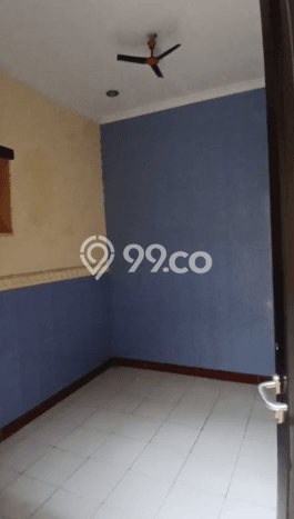 For Sale Rumah 5 Kamar Lokasi Strategis Bagus dan Strategis di Rungkut For Sale Rumah 5 Kamar Lokasi Strategis Bagus dan Strategis di Rungkut