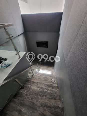 For Sale Rumah Mewah Exclusive di Sambikerep, Surabaya For Sale Rumah Mewah Exclusive di Sambikerep, Surabaya