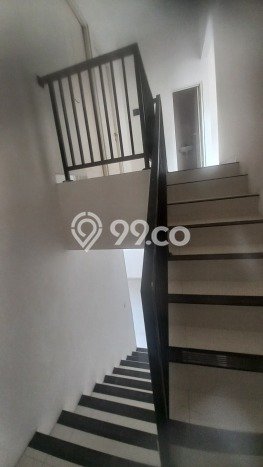 Dijual Cepat Rumah Bagus Siap Huni LB 130m2 di Rungkut, Surabaya Dijual Cepat Rumah Bagus Siap Huni LB 130m2 di Rungkut, Surabaya