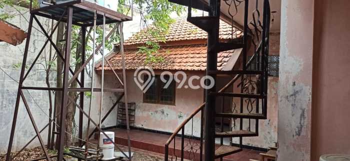 Hunian Mewah Dijual LT 325m2 di Rungkut, Surabaya Hunian Mewah Dijual LT 325m2 di Rungkut, Surabaya