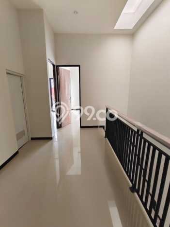 Dijual Rumah Strategis Bagus Punya 5 KT di Sukolilo Surabaya SHM Dijual Rumah Strategis Bagus Punya 5 KT di Sukolilo Surabaya SHM