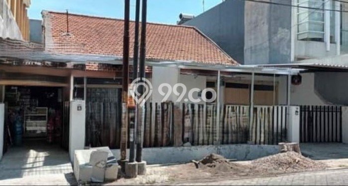 Rumah Menguntungkan di Pusat Kota Jemursari, Surabaya - 4 Kamar Tidur Rumah Menguntungkan di Pusat Kota Jemursari, Surabaya - 4 Kamar Tidur