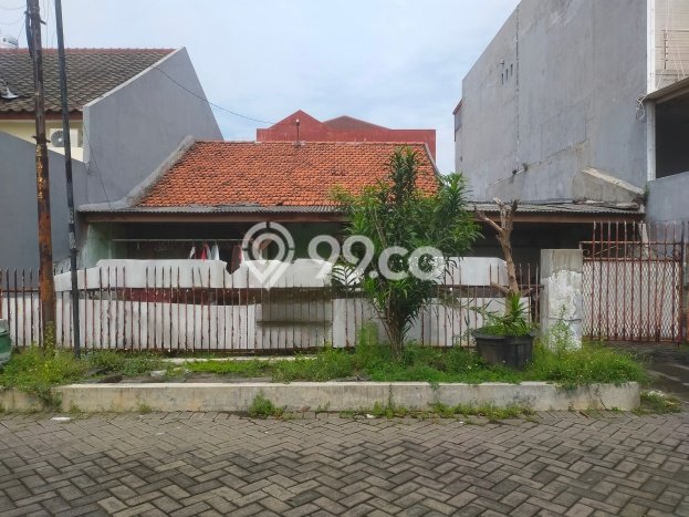 For Sale Rumah 3 Kamar Lokasi Ideal Bagus dan Strategis di Gayungan For Sale Rumah 3 Kamar Lokasi Ideal Bagus dan Strategis di Gayungan