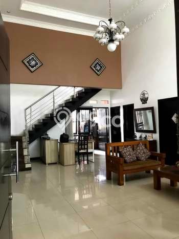 Hunian Nyaman untuk Keluarga di Gedangan - LT 240m2m² Hunian Nyaman untuk Keluarga di Gedangan - LT 240m2m²