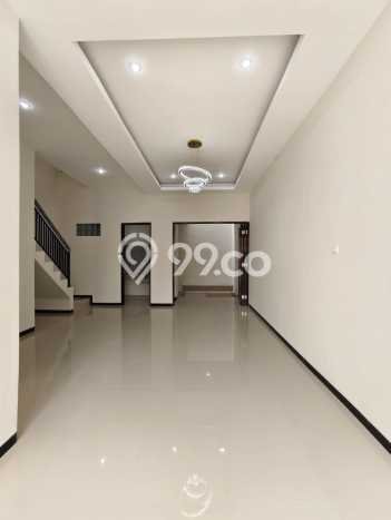 Dijual Rumah Strategis Bagus Punya 5 KT di Sukolilo Surabaya SHM Dijual Rumah Strategis Bagus Punya 5 KT di Sukolilo Surabaya SHM