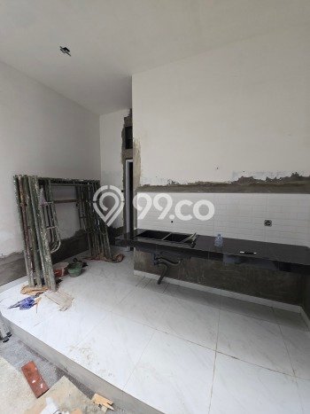 For Sale Rumah 4 Kamar Lokasi Ideal Nyaman dan Strategis di Sukolilo For Sale Rumah 4 Kamar Lokasi Ideal Nyaman dan Strategis di Sukolilo