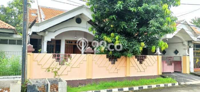 Hunian Mewah Dijual LT 325m2 di Rungkut, Surabaya Hunian Mewah Dijual LT 325m2 di Rungkut, Surabaya