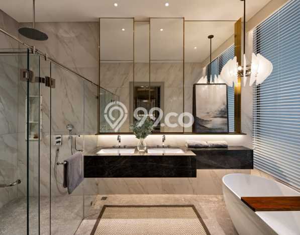 Rumah Elit LB 451m2 Siap Huni Desain Elegan di Alam Sutera, Tangerang Rumah Elit LB 451m2 Siap Huni Desain Elegan di Alam Sutera, Tangerang