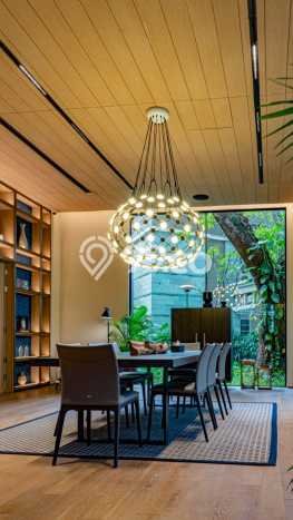 Rumah Elit LB 451m2 Siap Huni Desain Elegan di Alam Sutera, Tangerang Rumah Elit LB 451m2 Siap Huni Desain Elegan di Alam Sutera, Tangerang