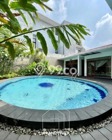 Jual Rumah Luas Megah Dengan View Cantik di Pondok Indah, Jakarta Selatan Jual Rumah Luas Megah Dengan View Cantik di Pondok Indah, Jakarta Selatan