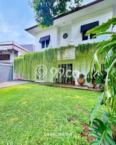 Siap Huni Hunian Elit 3 Kamar di Kebayoran Baru Dekat ke Mana Pun Siap Huni Hunian Elit 3 Kamar di Kebayoran Baru Dekat ke Mana Pun
