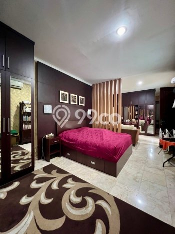 Dijual Rumah Luas Megah Dengan View Eksklusif di Pejaten, Jakarta Selatan Dijual Rumah Luas Megah Dengan View Eksklusif di Pejaten, Jakarta Selatan