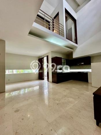 Rumah Elit Modern Tanpa Renovasi di Kemang Jakarta Selatan Rumah Elit Modern Tanpa Renovasi di Kemang Jakarta Selatan